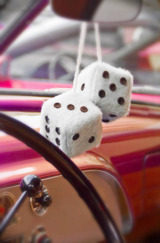 无人,竖图,特写,运气,安全,镜子,汽车,美国,吊挂,悬挂,反射,斑点,挂,方向盘,运输,摄影,后视镜,部分,镜像,生命,镜面,英国文化,伊利诺斯州,光学,彩图