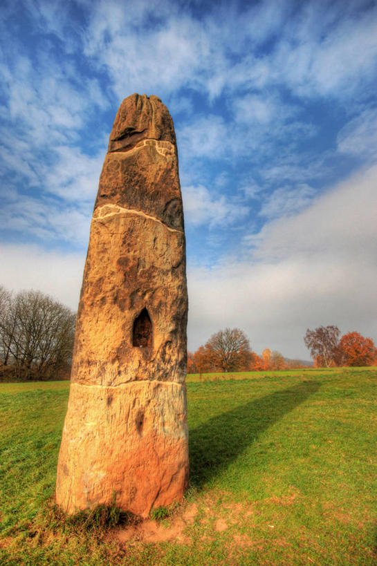 无人,竖图,室外,白天,德国,阴影,云,草,树,摄影,宁静,古代文明,萨尔州,彩图,石器时代