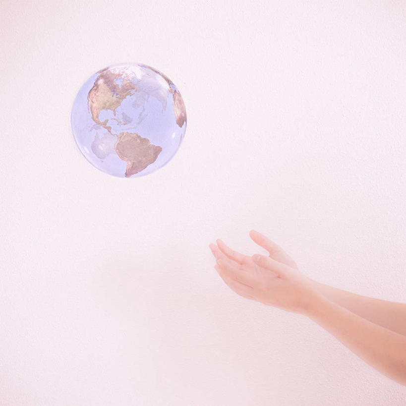 手,一个人,方图,室外,白天,荷兰,地球仪,泡泡,伸手,摄影,部分,脆弱,关爱,想法,彩图