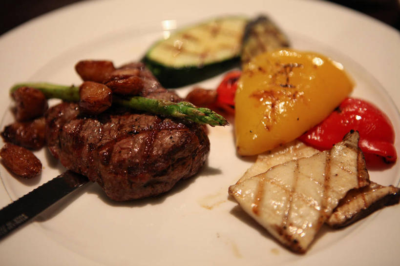 无人,横图,室内,特写,芦笋,蔬菜,釜山,韩国,牛排,饮食,盘子,摄影,多样,清新,餐刀,健康食物,彩图,装饰菜