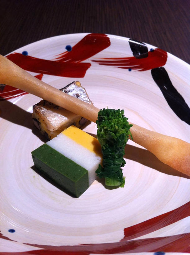 无人,竖图,室内,白天,烧烤,桌子,日本,日本文化,木制,烤架,烤肉,鱼类,饮食,盘子,铁架,摄影,清新,大阪府,海产,彩图