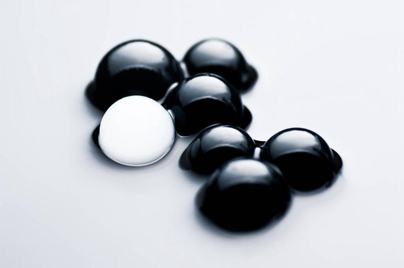 牛奶,无人,横图,室内,特写,静物,德国,饮料,白色,黑色,球体,摄影,弹球,想法,彩图