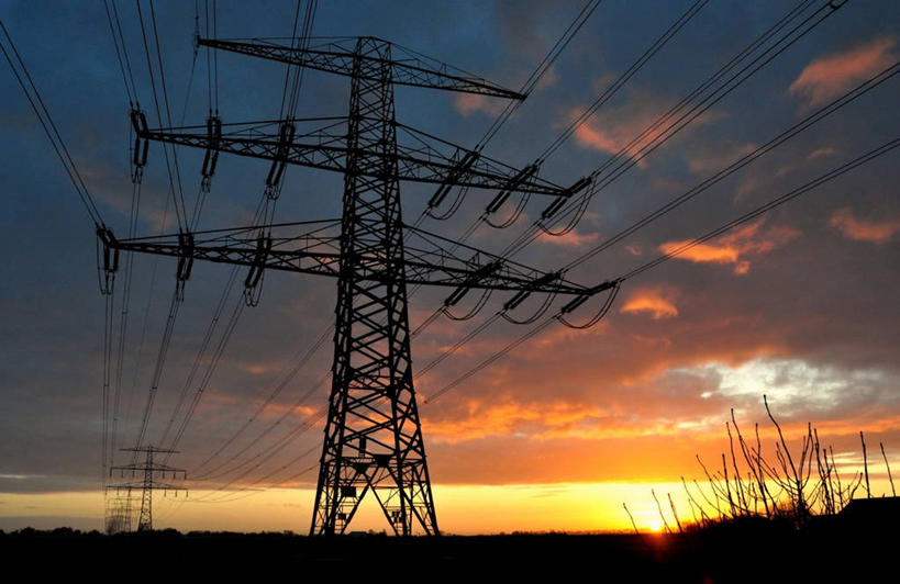 无人,横图,室外,日出,太阳,荷兰,地形,云,联系,草,天空,摄影,能源,电,宁静,剪影,格罗宁根,彩图,输电塔,电力线