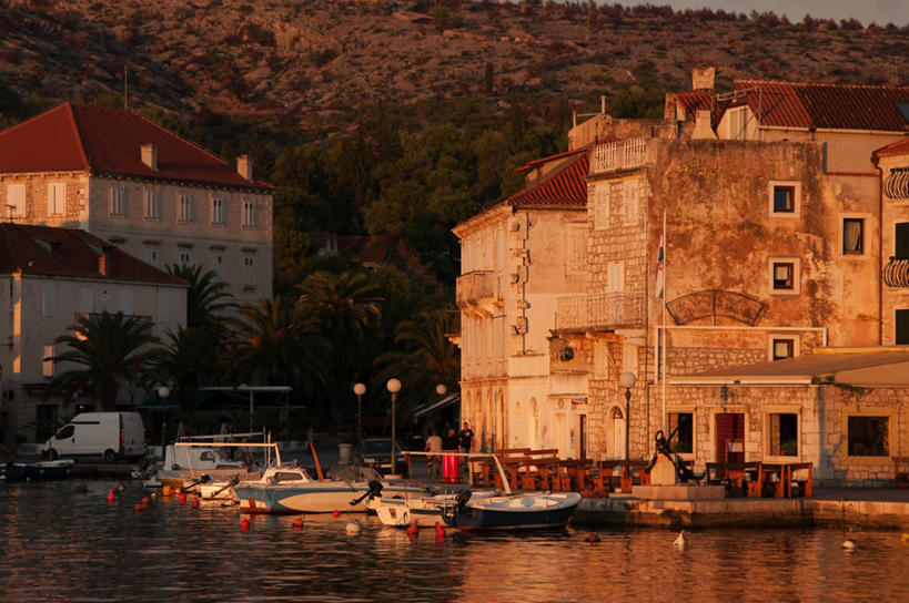 码头,横图,室外,海洋,日落,港口,建筑,船,日光,克罗地亚,房屋,树,运输,摄影,米兰,彩图,旅行,摆渡口,埠头,渡口,渡头,港湾,海港,货运码头,口岸,商港