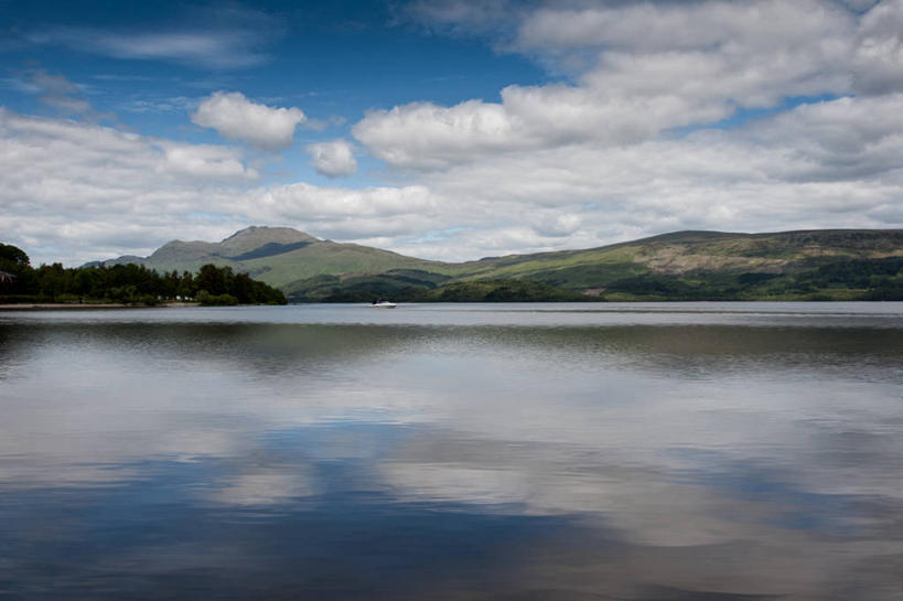 无人,横图,室外,白天,湖,美景,山脉,英国,反射,图案,图形,景观,云,几何,菱形,风景,天空,自然,景色,摄影,宁静,数学,自然风光,洛蒙德湖,彩图,几何学,几何图形