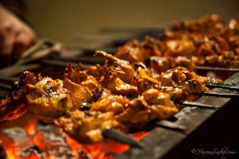 手,一个人,横图,室内,夜晚,蔬菜,巴基斯坦,准备,火焰,鸡肉,肉,牛排,美味,首都,热,肉类,饮食,摄影,部分,清新,肉食,健康食物,彩图,传统文化