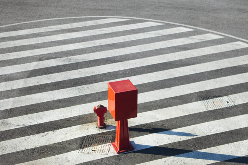 无人,横图,室外,白天,日光,西班牙,阴影,分界线,杆,红色,运输,摄影,斑马线,彩图