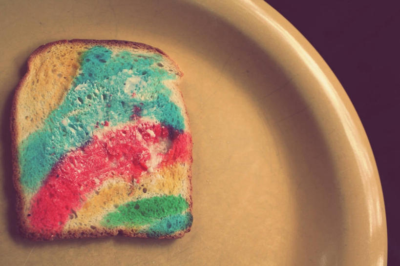 点心,面包,无人,横图,特写,美国,切开,食品,面点,吐司,食物,糕点,黄色,盘子,切,摄影,法式面包,剖面,吐司面包,切面,想法,布卢明顿,彩图,多士,听型面包