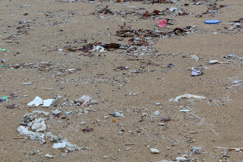 无人,横图,室外,白天,西班牙,巴塞罗那,环保,沙子,垃圾,摄影,肮脏,能源,环境,污染,回收,资源,加泰隆尼亚,利用,低碳,循环,邋遢,持续,龌龊,污秽,海滩,彩图,水污染