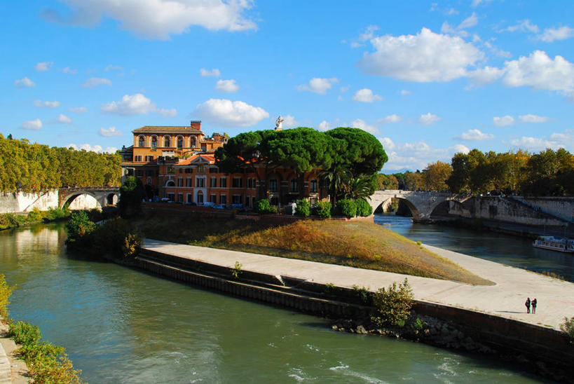 两个人,站,横图,室外,白天,河流,美景,水,建筑,意大利,岛,景观,云,拱门,桥,首都,树,风景,天空,自然,地标建筑,景色,摄影,自然风光,意大利文化,台伯河,彩图