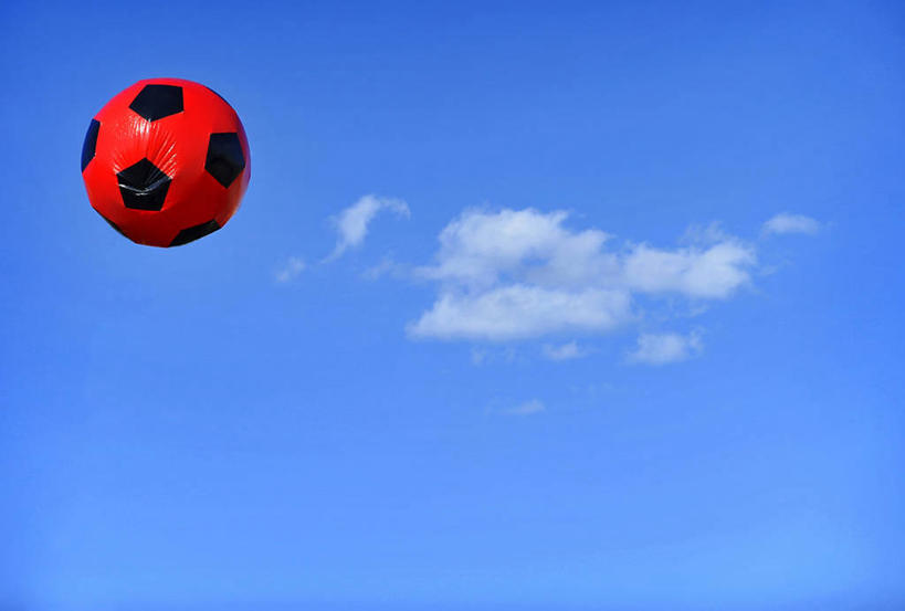 无人,横图,室外,白天,留白,仰视,运动,足球,西班牙,云,半空,天空,摄影,简单,巴伦西亚省,彩图,低角度拍摄