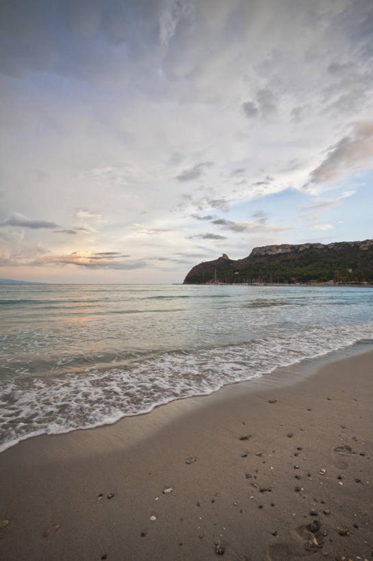 无人,竖图,室外,白天,意大利,沙子,水平线,云,风景,天空,自然,黄昏,波浪,夏天,摄影,宁静,地中海,卡利亚里,撒丁岛,岩石,彩图