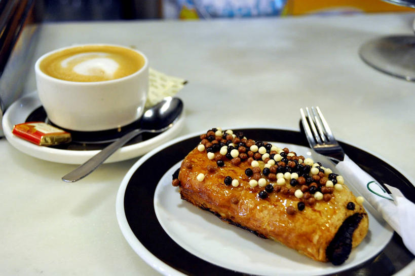 点心,无人,横图,俯视,室内,西班牙,叉,食品,甜点,甜品,饮食,食物,糕点,盘子,汤匙,碗,甜食,巧克力,摄影,清新,阿维拉,彩图,高角度拍摄,装饰菜