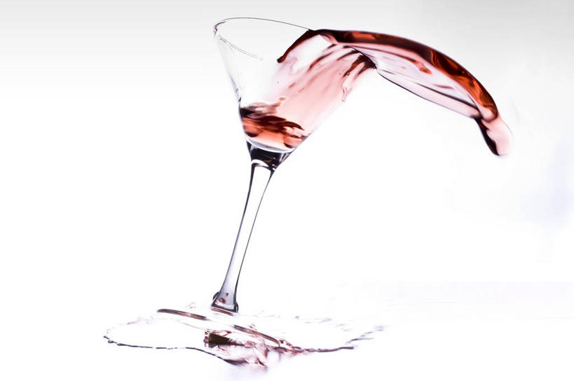 葡萄酒,无人,横图,特写,白色背景,意大利,酒类,饮食,酒,饮料,红葡萄酒,摄影,落下,葡萄酒杯,乌比诺,彩图,影棚拍摄