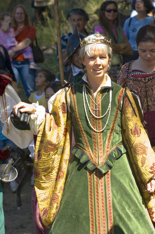 成年人,一个人,竖图,室外,白天,正面,美国,仅一个女性,文艺复兴,摄影,高雅,肖像,新墨西哥,皇室,圣达菲,王冠,半身,彩图,美人