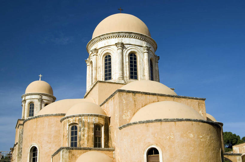 无人,横图,室外,白天,仰视,建筑,日光,希腊,历史,石墙,摄影,宗教,圆顶建筑,宗教建筑,修道院,万里无云,克里特岛,希腊正教,彩图,低角度拍摄