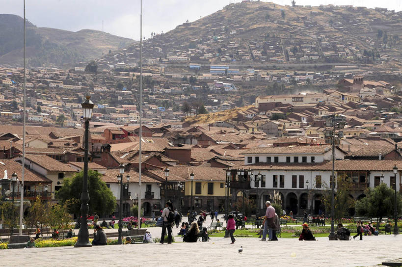 横图,俯视,室外,白天,度假,美景,山,城市风光,城市,建筑,路灯,秘鲁,房屋,屋顶,景观,娱乐,享受,休闲,景色,南美,放松,摄影,南美洲,拉丁美洲,美洲,秘鲁共和国,库斯科,首府,亚美利加洲,南亚美利加洲,玉米之仓,库斯科省,彩图,高角度拍摄,旅行,库斯科大区