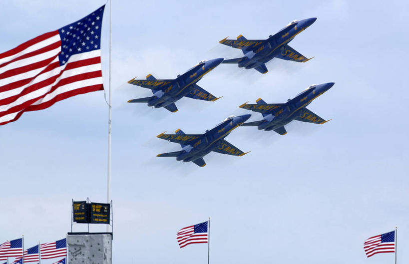 无人,横图,室外,白天,仰视,表演,杂技,美国国旗,摄影,空军,演出,海军,特技,彩图,低角度拍摄,旅行,杂伎,蓝天使,蓝天使飞行表演队,美国海军,美国空军,飞行表演,编队飞行