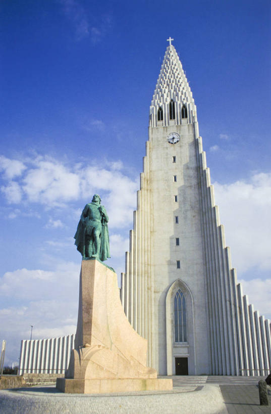 无人,教堂,竖图,室外,白天,建筑,冰岛,雕像,钟楼,首都,摄影,宗教,雷克雅未克,雷克雅未克大教堂,彩图