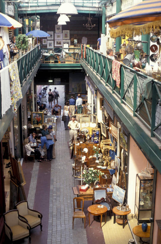 栏杆,竖图,俯视,室内,白天,购物,家具,法国,巴黎,行人,游客,游人,首都,古典,路人,旅客,零售,摄影,古董,过客,跳蚤市场,彩图,高角度拍摄