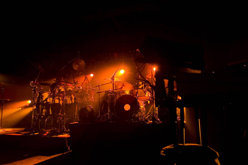 无人,舞台,横图,竖图,室内,夜晚,音乐,摄影,录音,私密,逆光,音乐人,爵士鼓,彩图,数码录音机,数字录音器