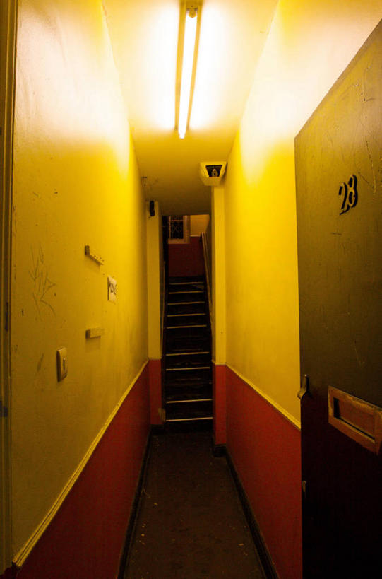 无人,横图,竖图,室外,特写,白天,楼梯,英国,门口,首都,黄色,打开,摄影,开启,彩图,娼妓