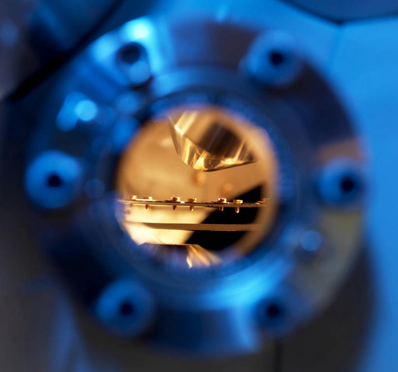 无人,横图,室内,特写,白天,正面,静物,金属制品,阴影,朦胧,模糊,反射,金属,影子,铆钉,紧固,牢固,彩图,紧固件,稳固