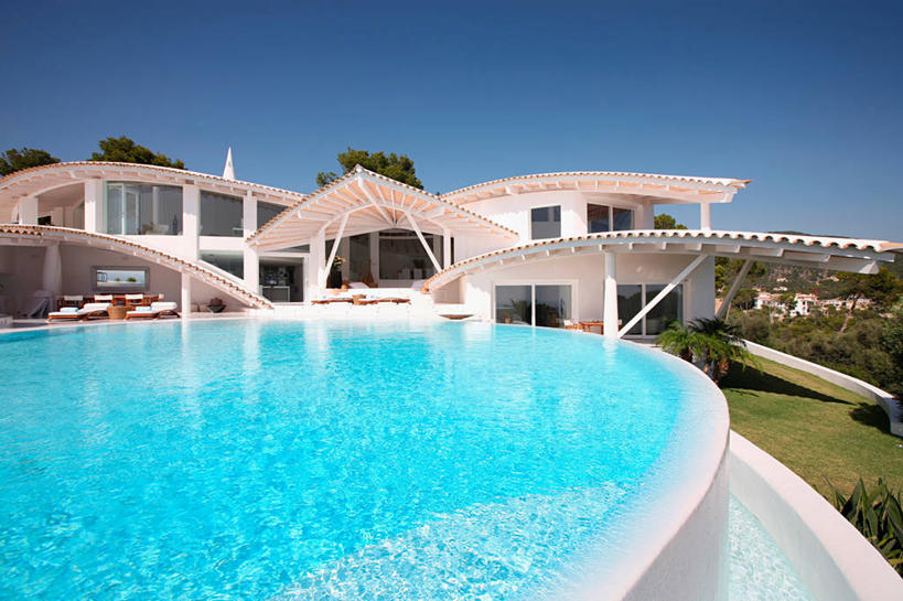 无人,游泳池,家,横图,室外,白天,水,日光,西班牙,欧洲,球袋,水池,水面,干净,现代,泳池,当代