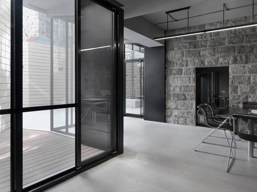 无人,办公室,横图,室内,白天,留白,家具,桌子,建筑,椅子,台湾,日光,亚洲,光,混凝土,现代,座位,灰色,建造,荧光,建筑材料,工业建筑,台北