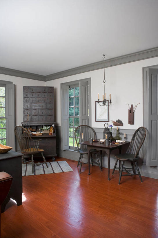 地板,桌子,书桌,灰色,灯具,模具,起居室,水晶吊灯,塑造