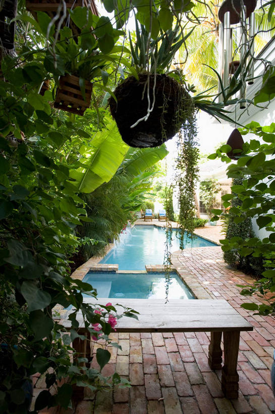 无人,游泳池,竖图,室外,白天,家具,建筑,日光,美国,球袋,砖,长椅,地形,院子,漩涡,建造,北美,佛罗里达,森林别墅