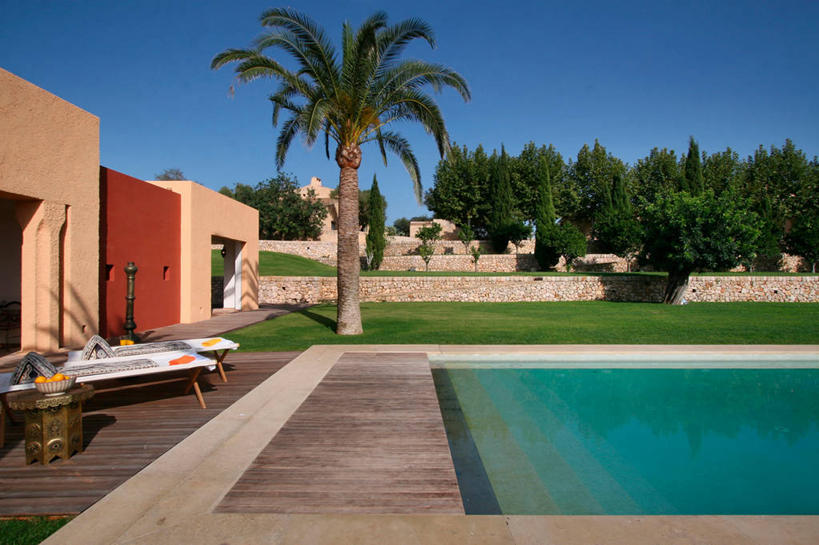 无人,游泳池,露台,横图,室外,白天,水,阳台,日光,西班牙,欧洲,球袋,院子,娱乐,现代,会所,俱乐部,露天阳台,当代,社交