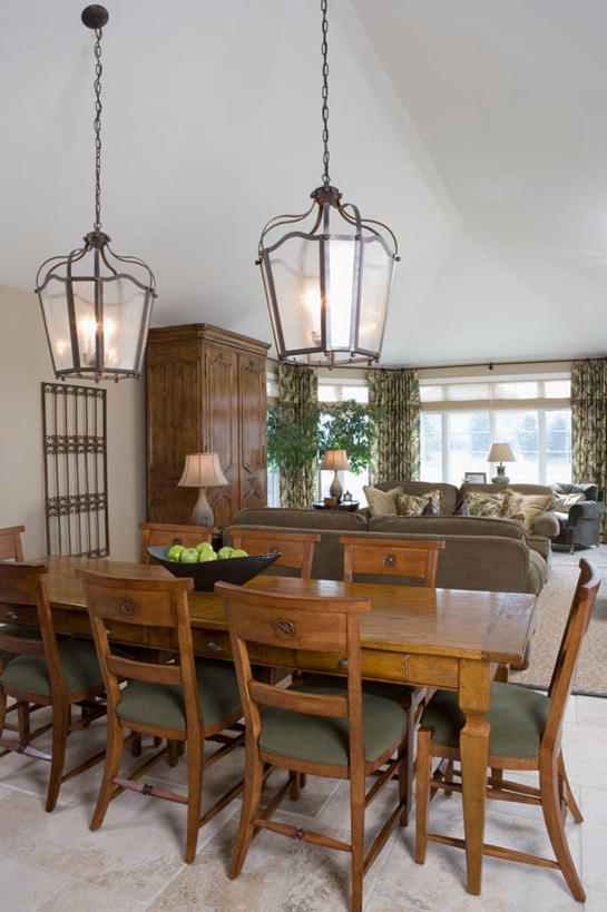 餐桌,窗帘,地板,艺术,瓷砖,灯笼,饭厅,苔藓,古典,流行,灯具,米色,起居室,风格,水晶吊灯,卡其布,摄政风格