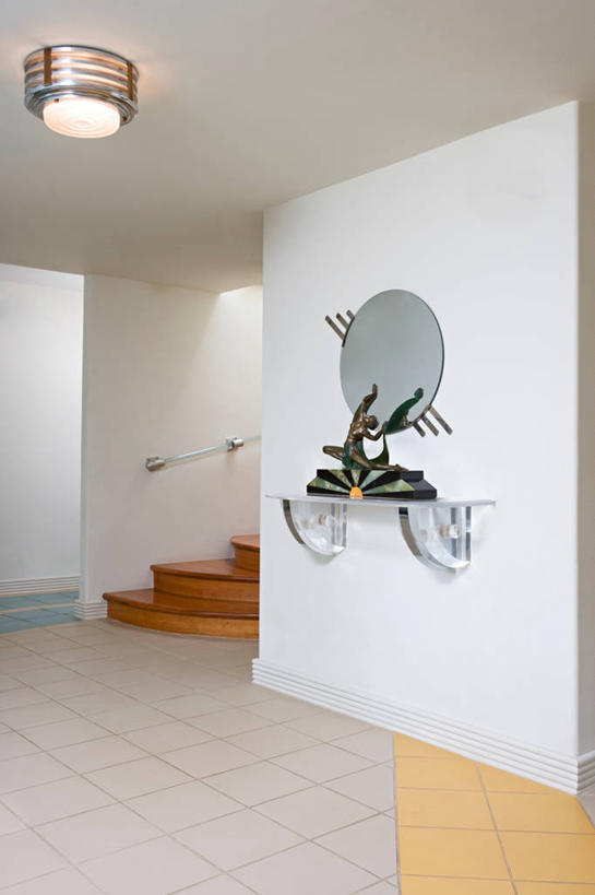 地板,镜子,楼梯,瓷砖,灯具