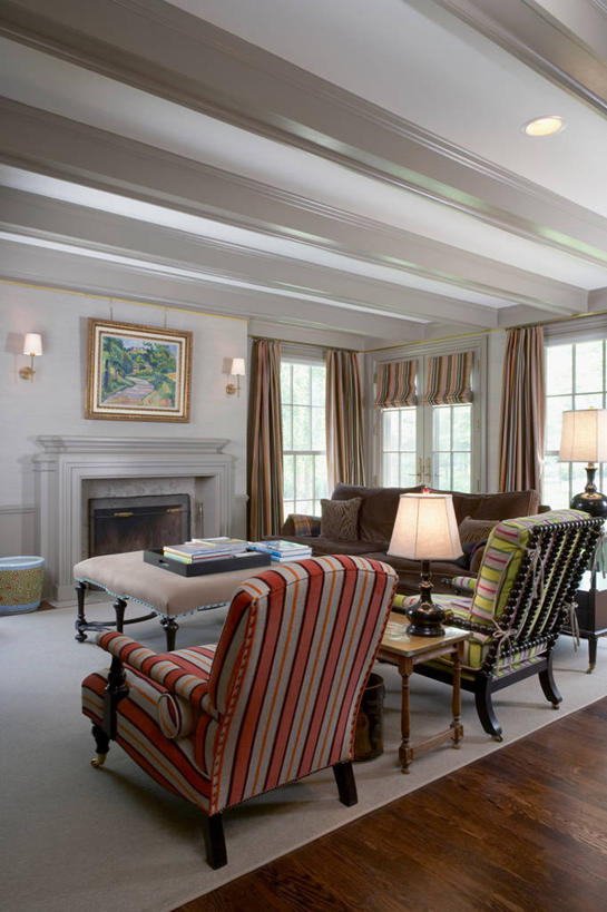 壁炉,窗帘,地板,地毯