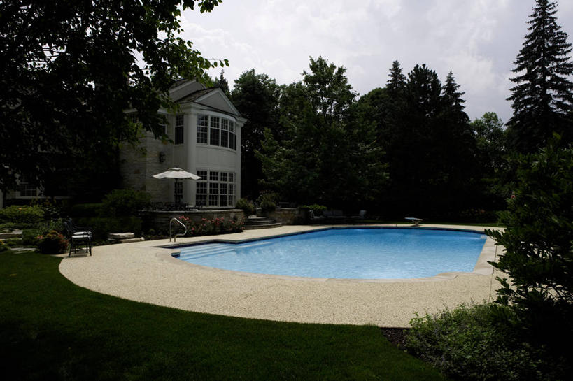 室外,草坪,伞,院子,石墙,夏天