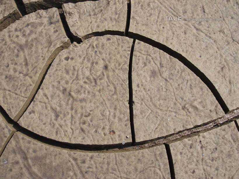 无人,农田,横图,俯视,室外,白天,庄稼,农作物,荒凉,阴影,环保,干枯,光线,影子,泥土,沟渠,自然灾害,阳光,自然,能源,生态,回收,干涸,资源,干旱,灾难,沟壑,利用,低碳,循环,枯竭,持续,灾祸,荒地,荒芜,彩图,高角度拍摄,耕地,庄稼田,灾害,hascy1