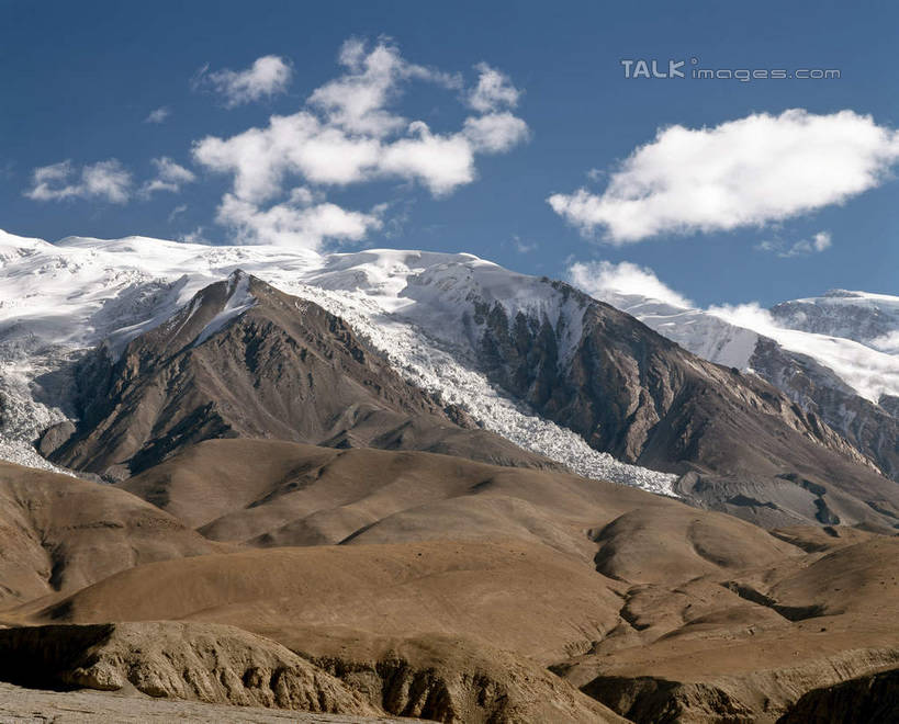 无人,横图,室外,白天,正面,旅游,度假,石头,美景,山,雪,雪山,大雪,中国,亚洲,阴影,光线,石子,影子,冰,积雪,景观,山峰,雪景,云,云朵,冬季,冬天,山峦,云彩,娱乐,蓝色,白云,蓝天,天空,阳光,自然,天,享受,休闲,景色,放松,寒冷,晴朗,冰冷,自然风光,东亚,新疆,帕米尔高原,中华人民共和国,严寒,冰凉,酷寒,凛冽,凛凛,极冷,新疆维吾尔自治区,西北地区,石块,岩石,晴空,彩图,新,shcm1