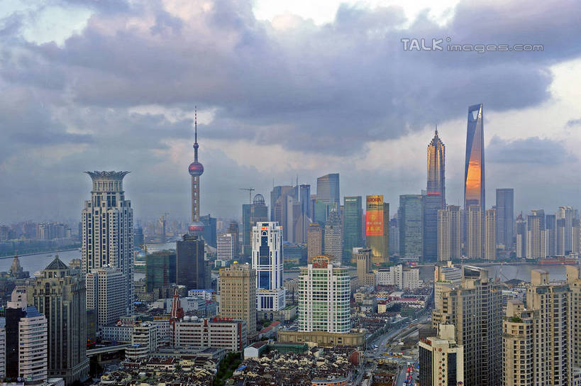 无人,高楼大厦,横图,全景,俯视,航拍,室外,白天,度假,美景,日落,天际线,植物,城市风光,标志建筑,城市,大厦,地标,建筑,摩天大楼,上海,中国,亚洲,景观,晚霞,霞光,落日,娱乐,建设,东方明珠,金茂大厦,浦东,树,树木,绿色,天空,自然,黄昏,天,享受,休闲,景色,彩霞,放松,环球金融中心,生长,成长,申,鸟瞰,柏悦酒店,花旗集团大厦,金融中心,陆家嘴,陆家嘴金融贸易区,浦东新区,上海环球金融中心,香格里拉酒店,震旦国际大楼,东亚,平安金融大厦,东方明珠广播电视塔,东方明珠电视塔,上海市,中华人民共和国,沪,华东地区,夕照,薄暮,环球金融中心大厦,夕阳,彩图,高角度拍摄,傍晚,大楼,高层建筑,高楼,摩天楼,恒生银行大厦,上海浦东香格里拉大酒店,中国平安金融大厦,斜阳,shgcy1