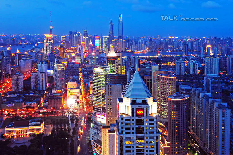 无人,家,高楼大厦,横图,俯视,航拍,室外,夜晚,度假,美景,植物,城市风光,标志建筑,城市,大厦,地标,建筑,路灯,摩天大楼,夜景,照明,上海,中国,亚洲,阴影,光线,影子,房屋,屋子,景观,公寓,灯光,娱乐,建设,金茂大厦,浦东,洋房,楼房,住宅,灯,树,树木,绿色,自然,享受,休闲,景色,放松,环球金融中心,生长,成长,照亮,申,照明设备,鸟瞰,柏悦酒店,花旗集团大厦,金融中心,陆家嘴,陆家嘴金融贸易区,浦东新区,上海环球金融中心,香格里拉酒店,震旦国际大楼,东亚,平安金融大厦,上海市,中华人民共和国,沪,华东地区,环球金融中心大厦,彩图,高角度拍摄,房子,大楼,高层建筑,高楼,摩天楼,恒生银行大厦,上海浦东香格里拉大酒店,中国平安金融大厦,shgcy1