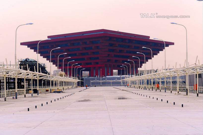 无人,横图,室外,白天,正面,度假,美景,城市风光,标志建筑,城市,地标,建筑,路灯,照明,上海,中国,亚洲,一排,整齐,并列,并排,景观,灯光,娱乐,建设,灯,排列,天空,天,享受,休闲,上海世博馆,世博馆,中国国家馆,上海世博会,世博,世博会,景色,放松,照亮,申,照明设备,队列,平行,中国馆,东亚,世博园,上海市,中华人民共和国,沪,华东地区,彩图,shgcy1