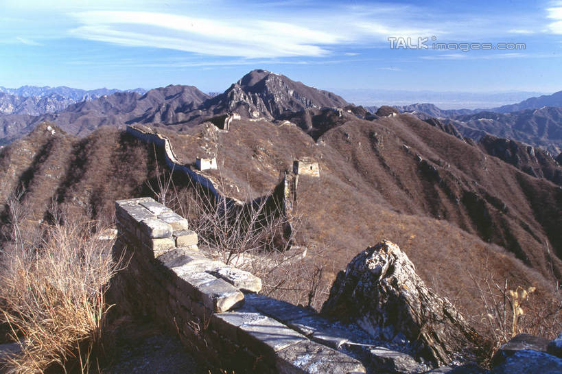 无人,横图,室外,白天,正面,旅游,度假,石头,名胜古迹,山,山脉,地标,长城,中国,亚洲,阴影,遗迹,光线,石子,影子,山峰,云,云朵,枝条,山峦,云彩,古迹,文物,娱乐,古建筑,树枝,蓝色,白云,蓝天,天空,阳光,群山,天,享受,休闲,旅游胜地,放松,晴朗,万里长城,古文明,东亚,世界文化遗产,中华人民共和国,虬枝,枝杈,石块,岩石,晴空,彩图,标志性建筑,shgzq1