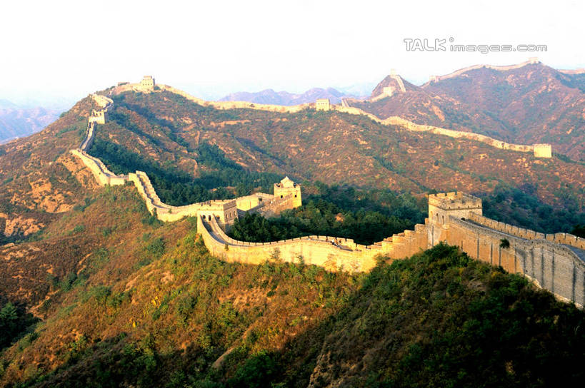 无人,横图,室外,白天,正面,旅游,度假,石头,名胜古迹,山,山脉,树林,植物,标志建筑,地标,建筑,北京,长城,中国,亚洲,阴影,遗迹,光线,石子,影子,山峰,山峦,首都,古迹,文物,娱乐,建设,古建筑,树,树木,绿色,天空,阳光,自然,群山,天,享受,休闲,旅游胜地,放松,生长,成长,万里长城,古文明,东亚,八达岭,八达岭长城,中华人民共和国,北京市,京,北平,华北地区,延庆县,军都山,石块,岩石,彩图,shgzq1