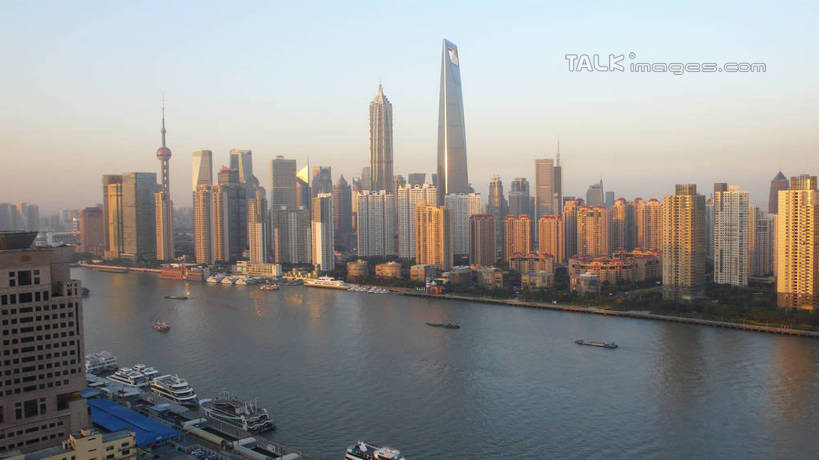 无人,高楼大厦,横图,全景,室外,白天,正面,度假,河流,美景,水,天际线,城市风光,标志建筑,城市,大厦,地标,建筑,轮船,摩天大楼,船,上海,中国,亚洲,河水,景观,水流,建筑群,娱乐,建设,东方明珠,黄浦江,金茂大厦,浦东,天空,交通工具,外滩,天,享受,休闲,景色,放松,环球金融中心,申,载具,电视塔,柏悦酒店,国际贸易金融中心,合生国际大厦,花旗集团大厦,金融中心,陆家嘴,陆家嘴金融中心,浦东新区,上海环球金融中心,香格里拉酒店,震旦国际大楼,东亚,东方明珠电视塔,上海市,中华人民共和国,沪,华东地区,彩图,大楼,高层建筑,高楼,摩天楼,黄埔滩,上海外滩,外黄埔滩,shgzq1
