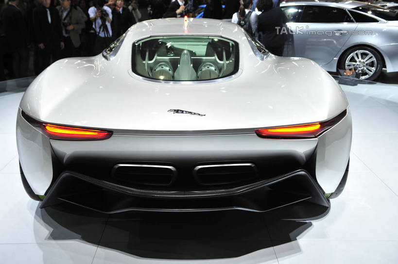 无人,横图,室内,白天,正面,旅游,度假,窗户,标志建筑,地标,建筑,汽车,照明,上海,中国,亚洲,一辆,停靠,阴影,反射,影子,灯光,银色,跑车,娱乐,建设,浦东,玻璃窗,车,灯,车窗,灯具,交通工具,享受,休闲,展示,旅游胜地,放松,警示,展览,车展,车灯,尾灯,照亮,申,提醒,照明设备,提示,停泊,载具,捷豹,浦东新区,东亚,上海新国际博览中心,上海市,龙阳路,中华人民共和国,沪,华东地区,美洲虎,彩图,汽车展览,积架,shlbh1