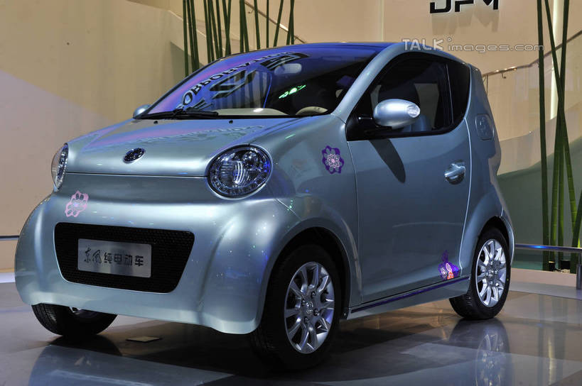 无人,横图,室内,白天,正面,旅游,度假,标志建筑,地标,建筑,汽车,上海,中国,亚洲,一辆,停靠,阴影,光线,影子,灯光,娱乐,建设,浦东,车,交通工具,轿车,享受,休闲,展示,旅游胜地,放松,展览,车展,申,停泊,载具,浦东新区,东亚,上海新国际博览中心,东风汽车,上海市,龙阳路,中华人民共和国,沪,华东地区,彩图,汽车展览,东风,shlbh1