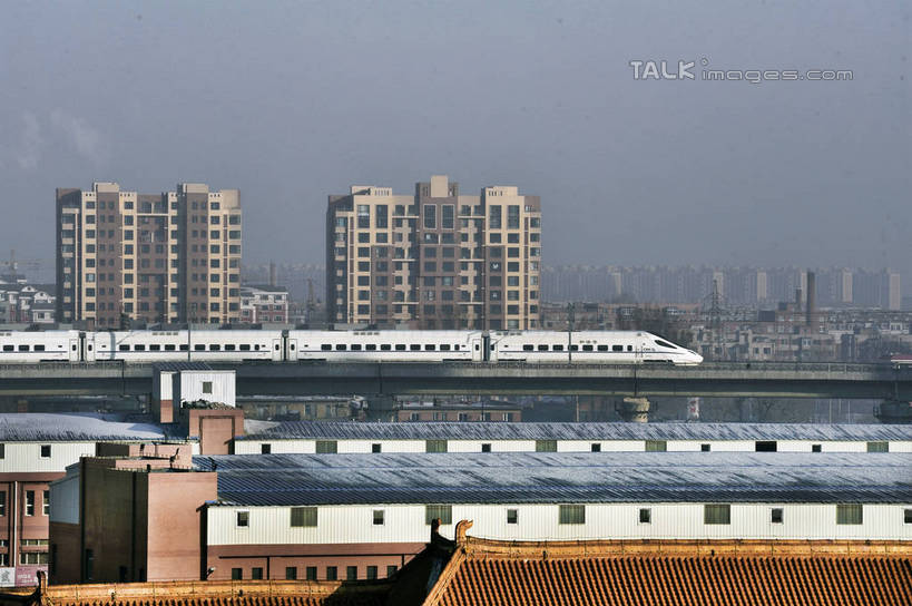 无人,工厂,高楼大厦,横图,室外,白天,正面,度假,美景,城市风光,城市,大厦,地铁,建筑,路,摩天大楼,铁路,中国,亚洲,阴影,光线,影子,景观,云,云朵,轨道,轨道交通,交通,铁轨,云彩,娱乐,建设,蓝色,白云,蓝天,天空,阳光,天,享受,休闲,景色,放松,运输,晴朗,东亚,吉林,吉林省,长春,长春市,中华人民共和国,省会,东北地区,吉,晴空,彩图,大楼,高层建筑,高楼,工地,摩天楼,制造厂,地铁机动车,地下铁,轻轨,shlyb1