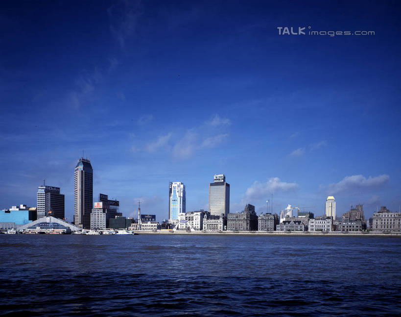 无人,横图,全景,室外,白天,正面,度假,河流,美景,水,城市风光,标志建筑,城市,大桥,地标,建筑,立交桥,桥梁,上海,中国,亚洲,阴影,光线,影子,河水,景观,水流,云,云朵,高架,建筑群,斜拉桥,桥,云彩,娱乐,建设,东方明珠,黄浦江,金茂大厦,浦东,蓝色,白云,蓝天,天空,阳光,外滩,天,享受,休闲,景色,放松,环球金融中心,晴朗,申,电视塔,柏悦酒店,国际贸易金融中心,合生国际大厦,花旗集团大厦,金融中心,陆家嘴,陆家嘴金融中心,浦东新区,上海环球金融中心,香格里拉酒店,震旦国际大楼,东亚,东方明珠电视塔,上海市,中华人民共和国,沪,华东地区,晴空,彩图,黄埔滩,上海外滩,外黄埔滩,shrj1