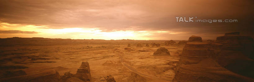 无人,横图,全景,室外,白天,正面,旅游,度假,石头,美景,日落,山,山脉,峡谷,阴影,朦胧,模糊,光线,纹路,石子,纹理,影子,景观,山峰,晚霞,霞光,云,云朵,落日,山谷,山峦,背光,云彩,娱乐,白云,阳光,自然,黄昏,群山,享受,休闲,景色,彩霞,放松,连绵,绵延,岩层,自然风光,山岭,逆光,肌理,联贯,夕照,薄暮,石块,岩石,夕阳,彩图,傍晚,斜阳,shrj1