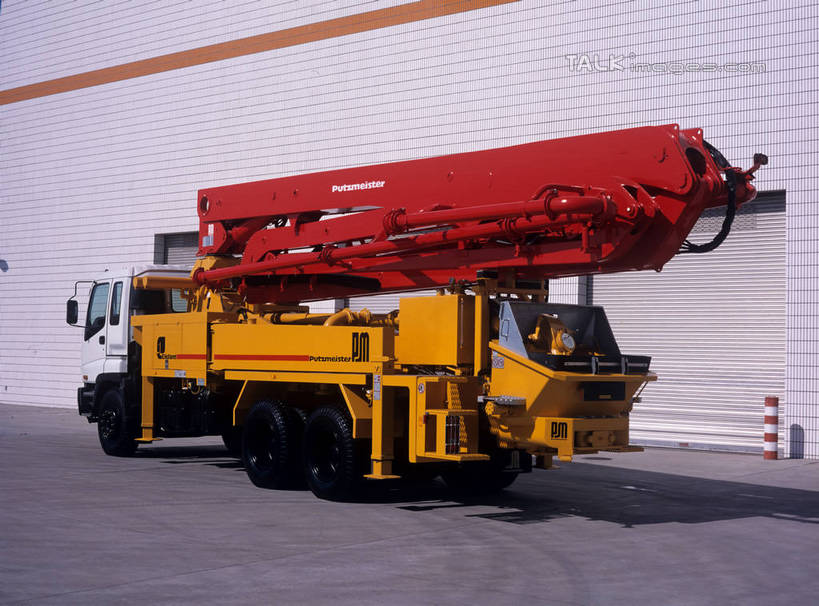 无人,工厂,攀登,横图,室外,白天,正面,车间,流水线,卡车,汽车,金属制品,一辆,阴影,光线,金属,梯子,影子,阶梯,车,阳光,交通工具,爬,工业,上升,载具,登高,攀爬,彩图,制造厂,生产工厂,shrj1